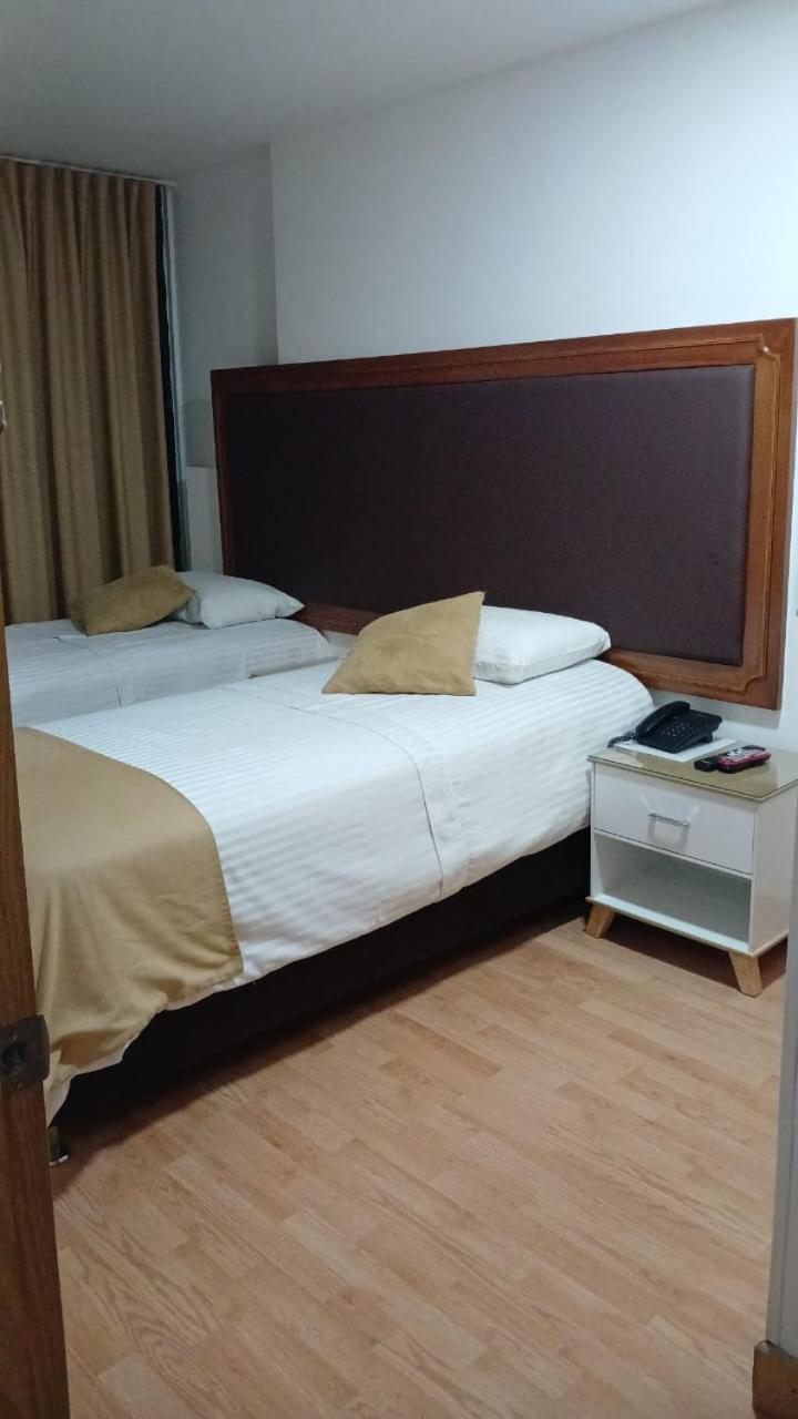 Hotel Dorado Ferial Bogota Buitenkant foto