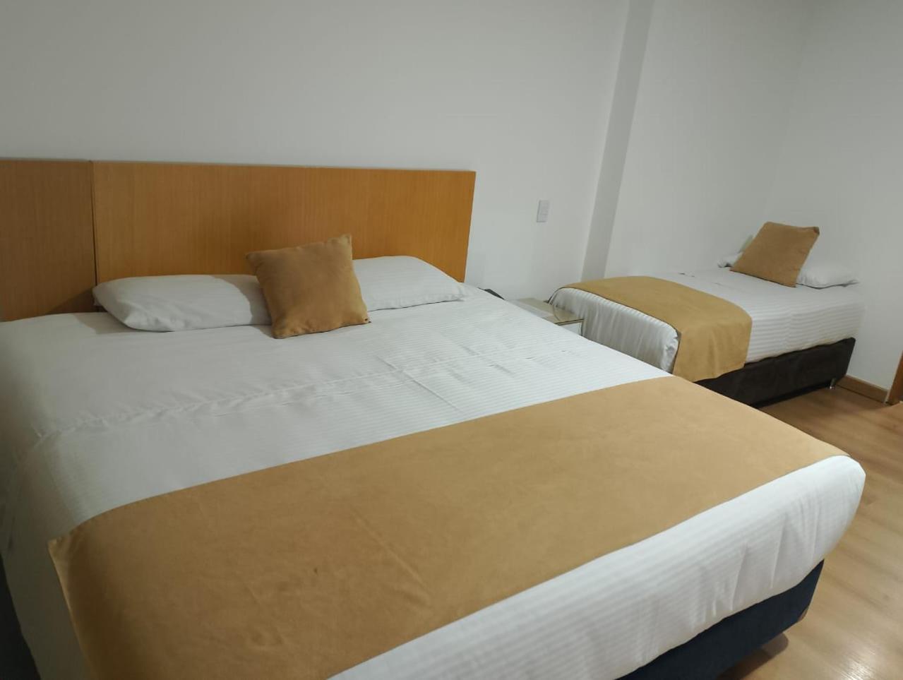 Hotel Dorado Ferial Bogota Buitenkant foto